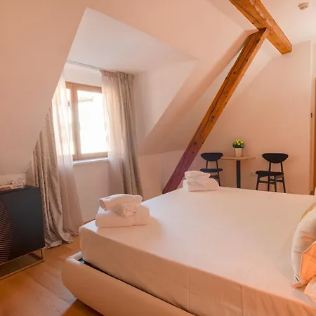Boutique Santer Klause * Merano