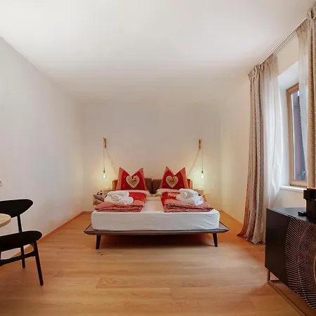 Boutique Santer Klause * Merano